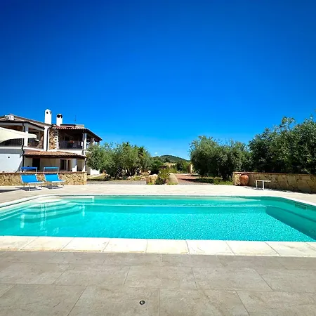 Paradise With Pool *
