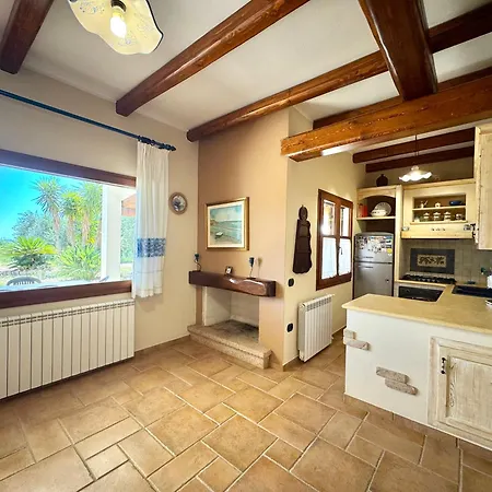 Paradise With Pool Apartment