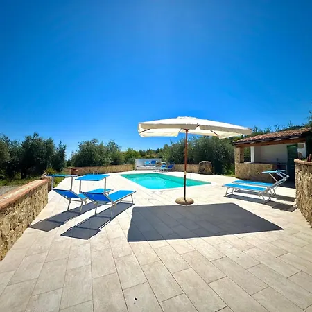 Paradise With Pool Apartment *